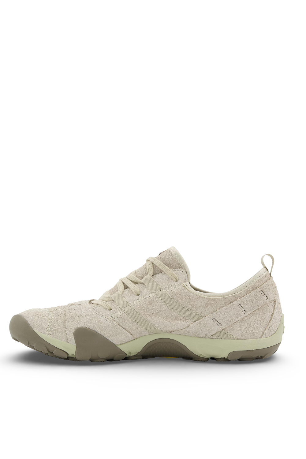 תמונה אחורית של נעלי סניקרס 10