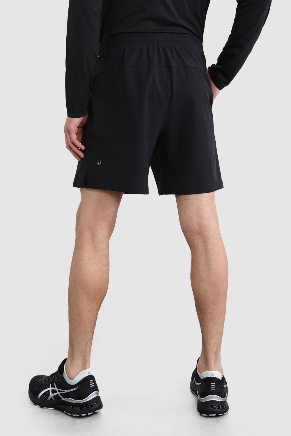 תמונת דוגמן אחורית של Pool Short 7