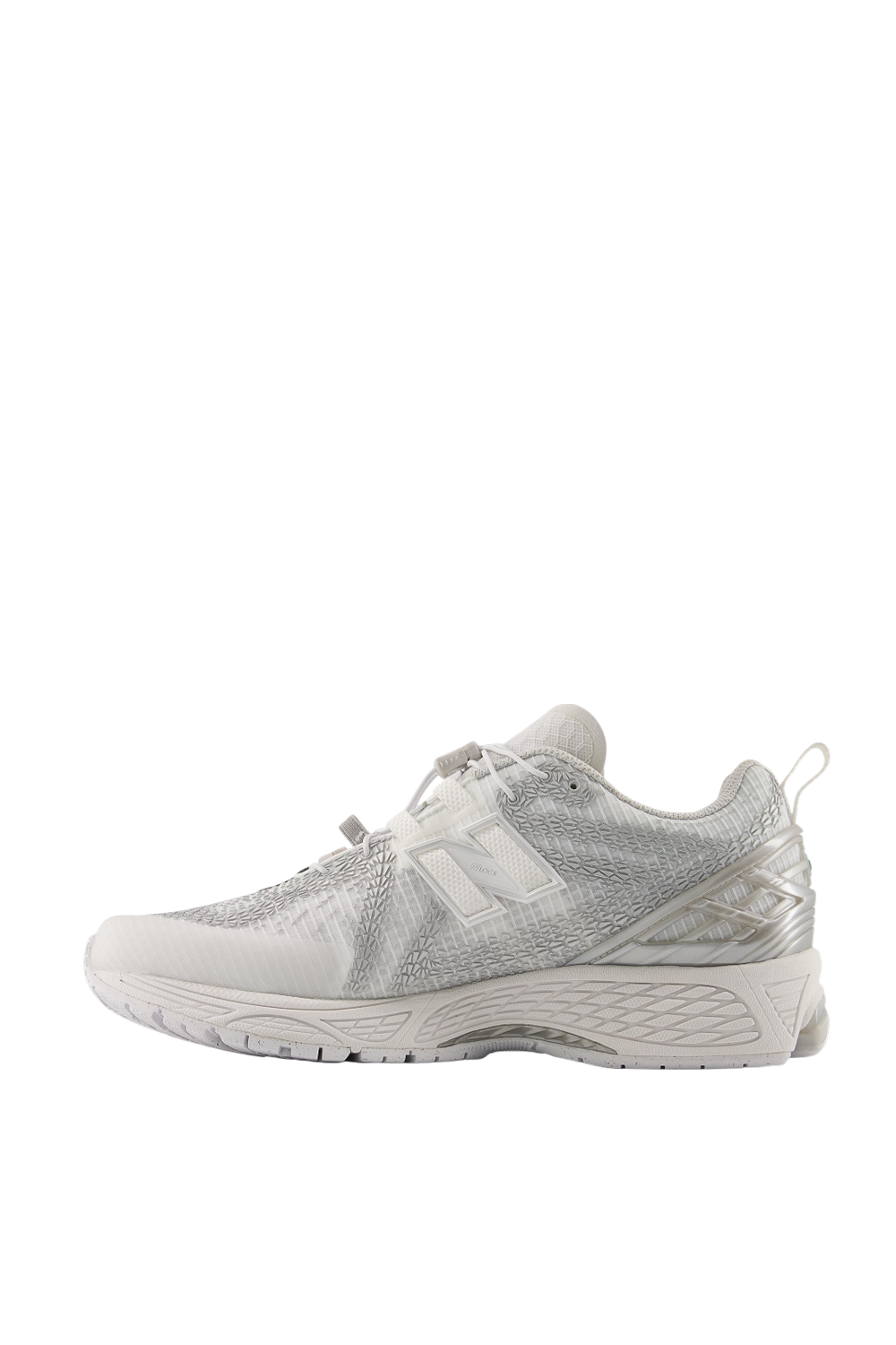 תמונה אחורית של נעלי סניקרס 1906F