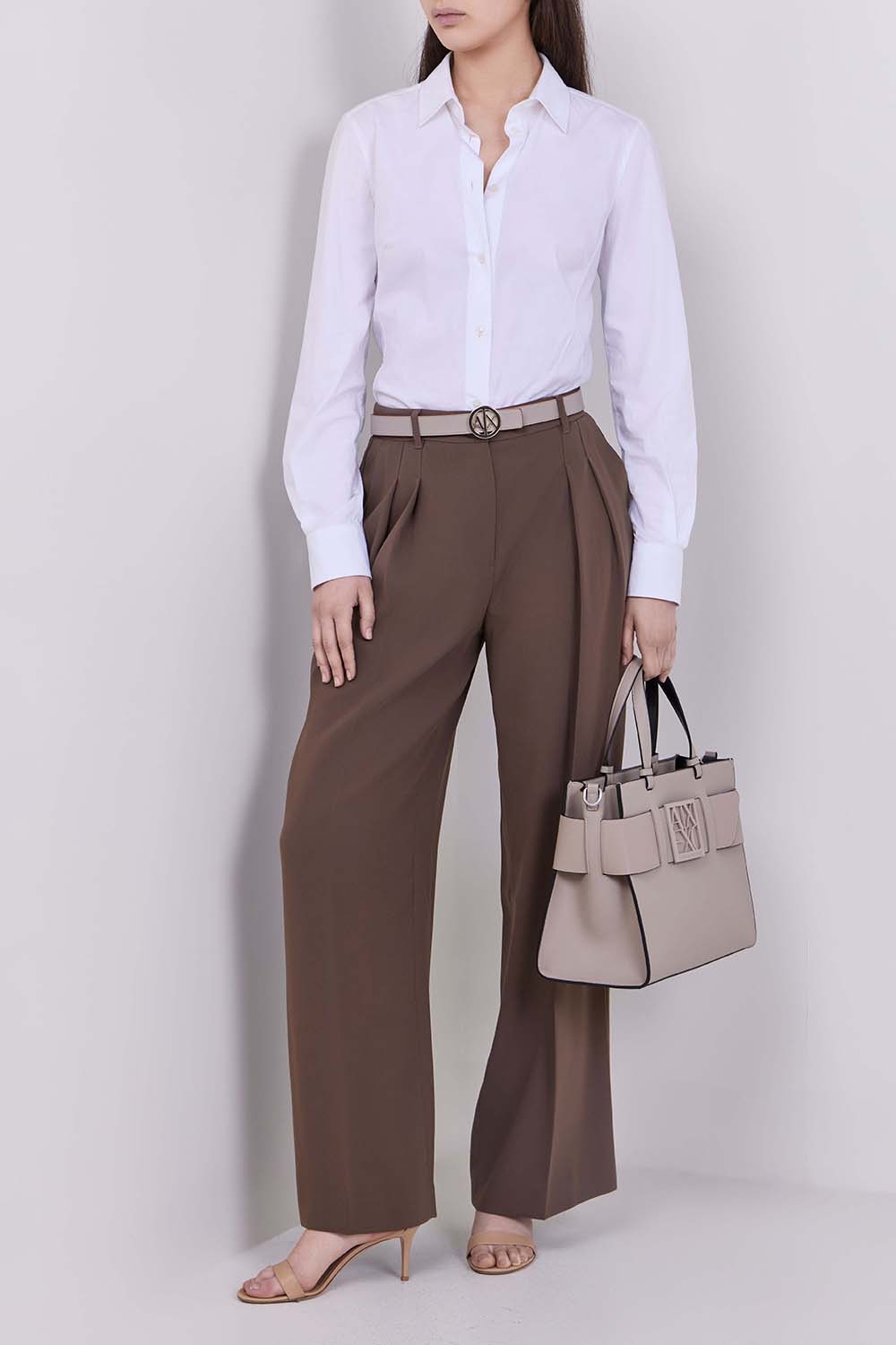 תמונת דוגמן קידמית של חגורה