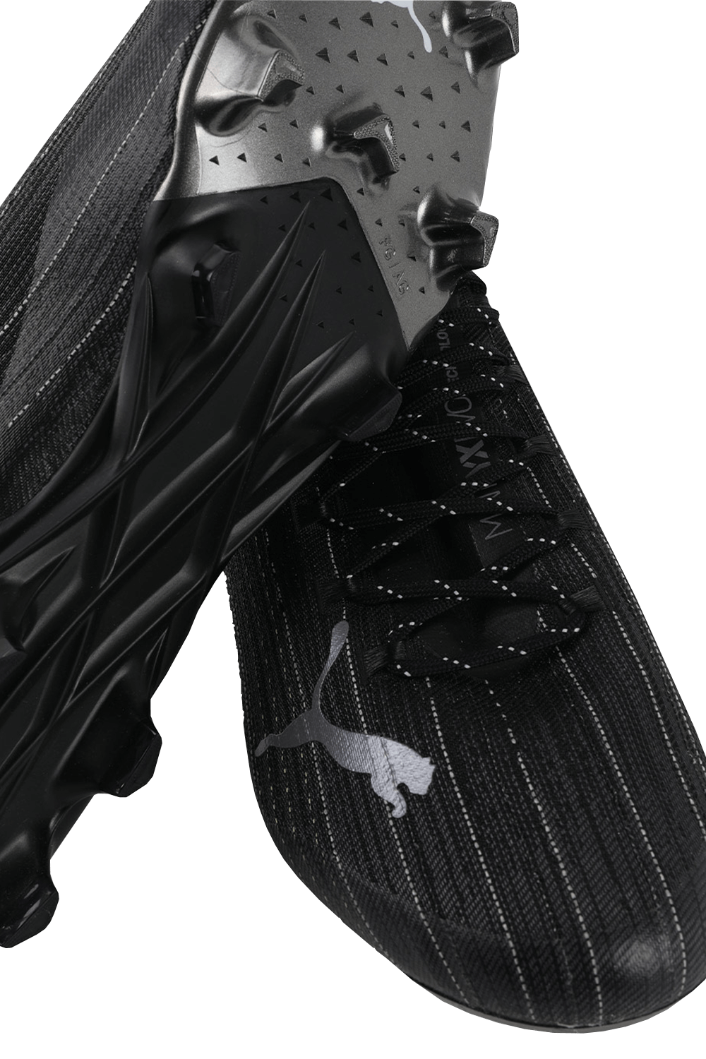 תמונת תקריב של Ultra 1.1 Football Boots in Black