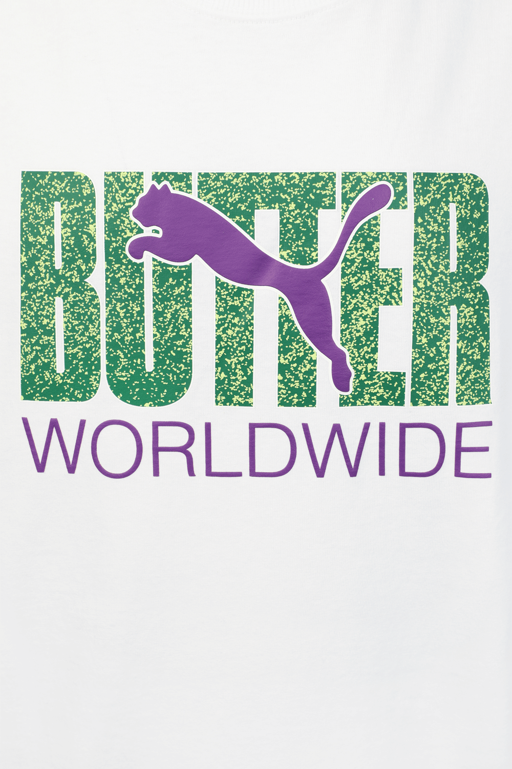 תמונה אחורית של פומה X באטר גודס חולצת לוגו בצבע לבן