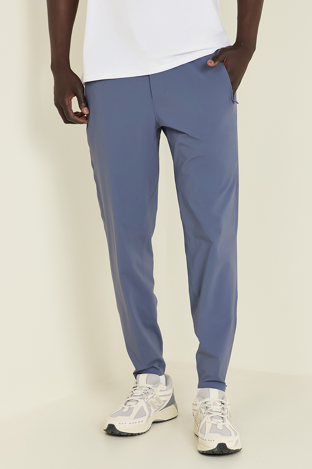 תמונת דוגמן קידמית של Pace Breaker Pant