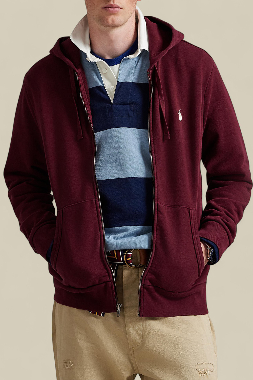 תמונת דוגמן קידמית של סווטשירט קפוצ'ון