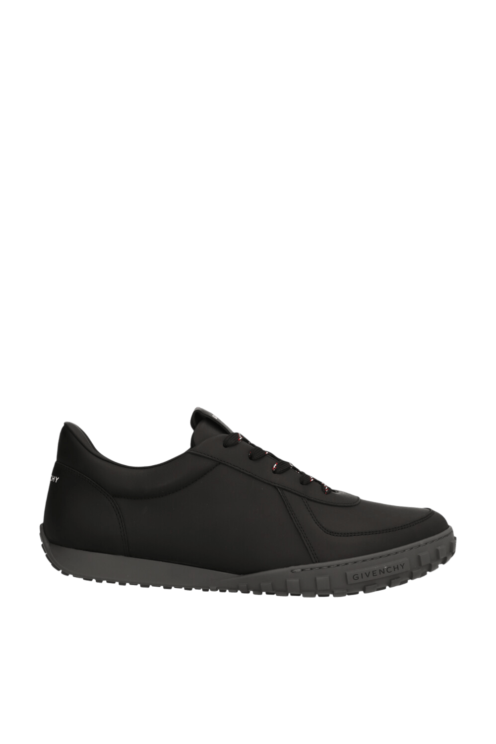 תמונה קידמית של נעלי סניקרס גלייד