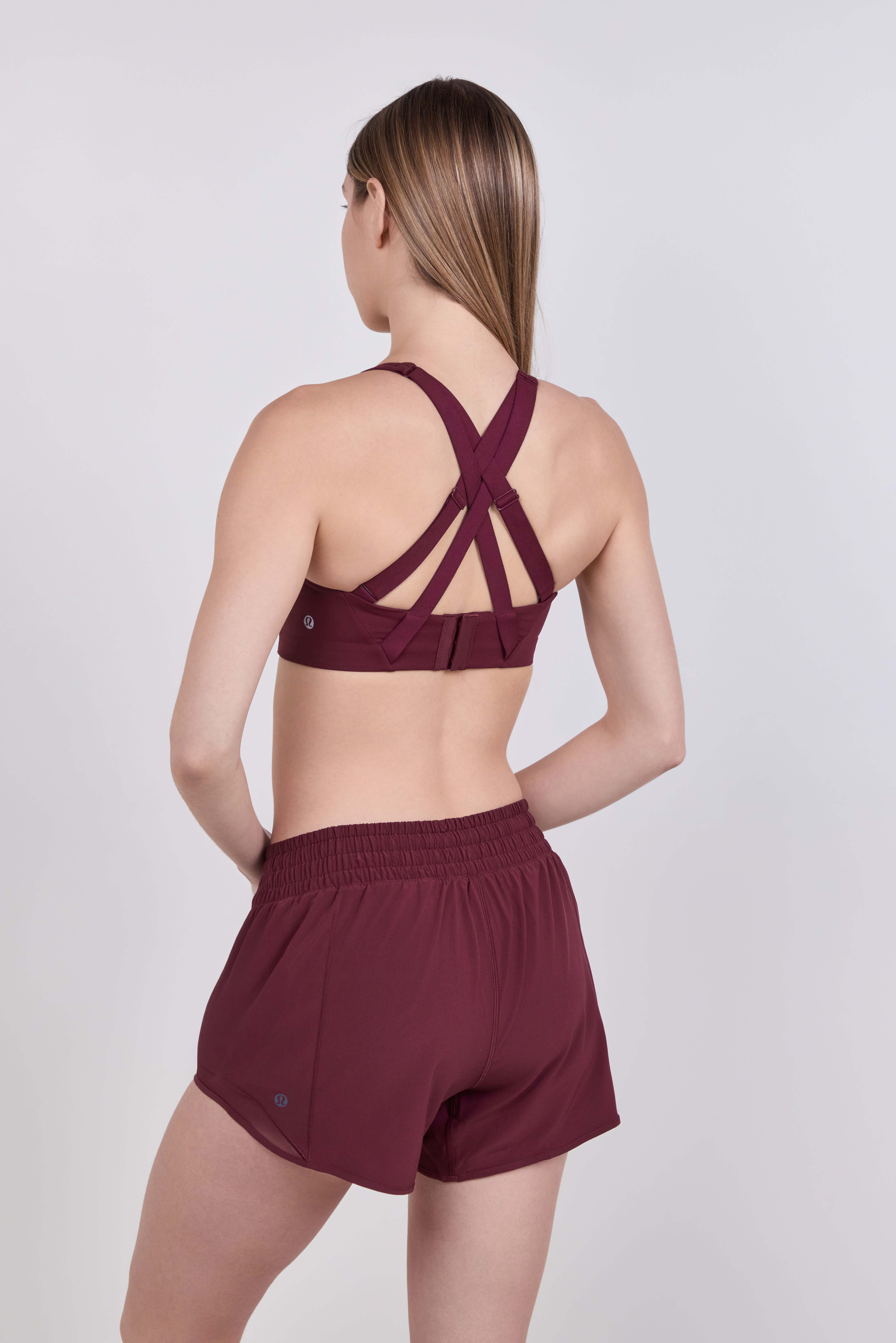 תמונת דוגמן אחורית של lululemon Energy Bra High Support, B&ndash;G Cups