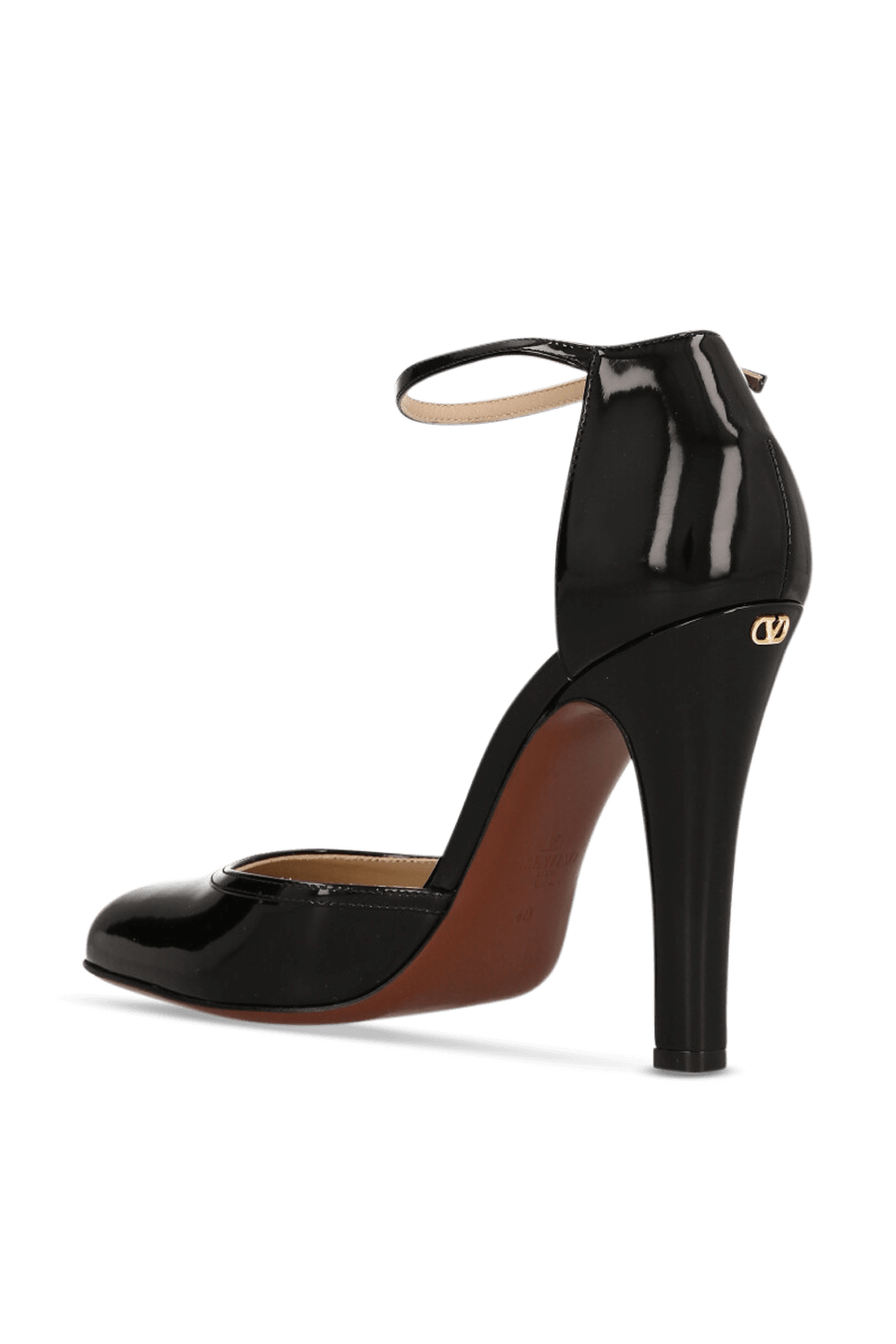 תמונה אחורית של נעלי עקב