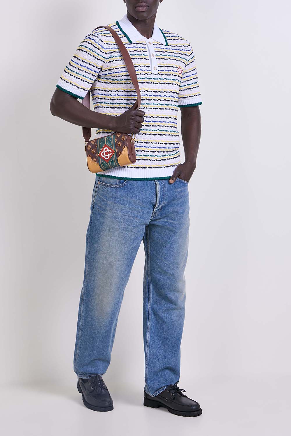 תמונת דוגמן קידמית של תיק קרוסבודי סמול