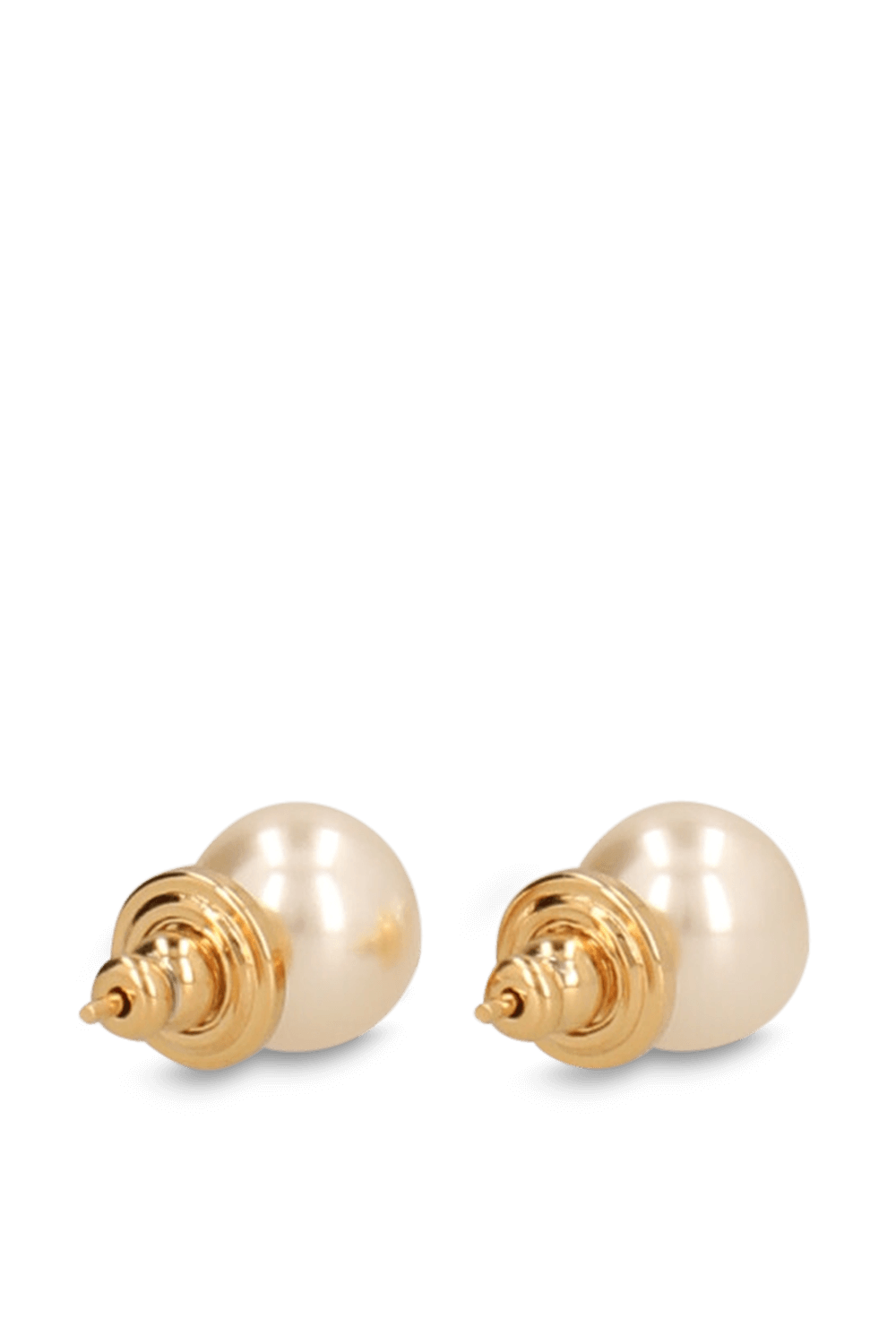 תמונה אחורית של זוג עגילי פנינה עם לוגו מוזהב