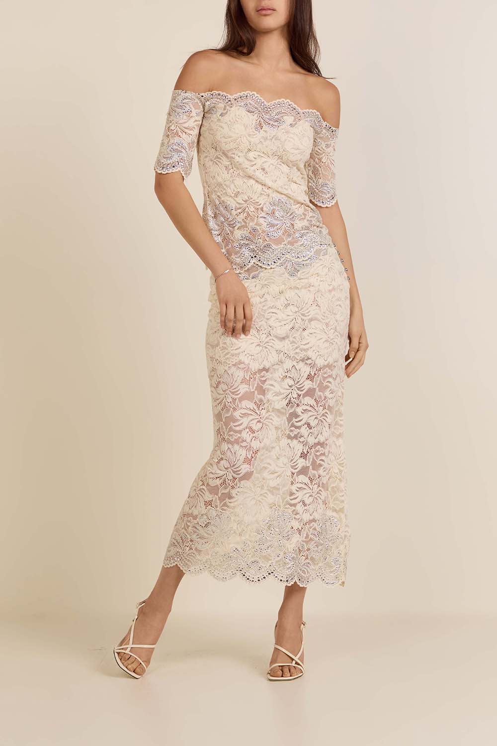 תמונת דוגמן קידמית של צמיד אבני ריינסטון