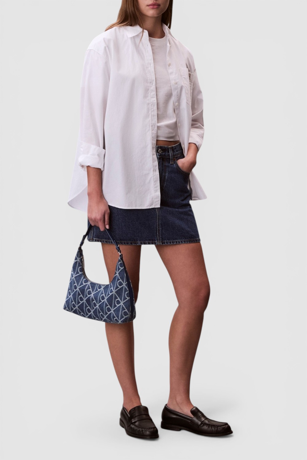 תמונת דוגמן קידמית של תיק כתף דנים