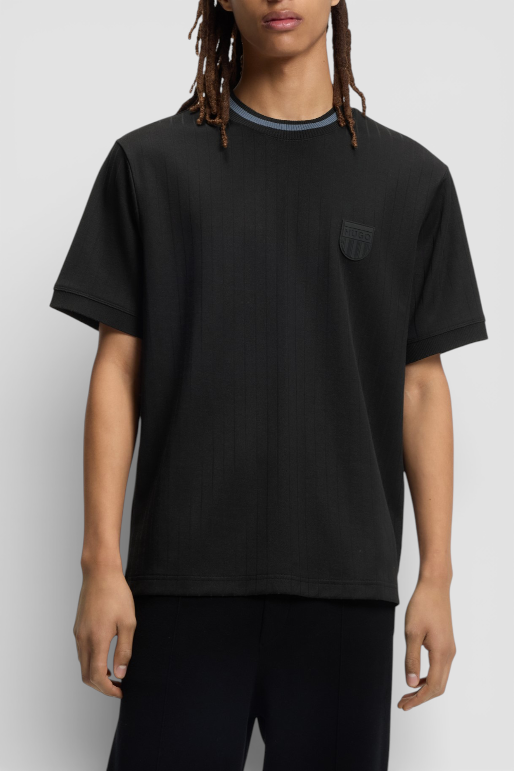 תמונת דוגמן קידמית של חולצת טי