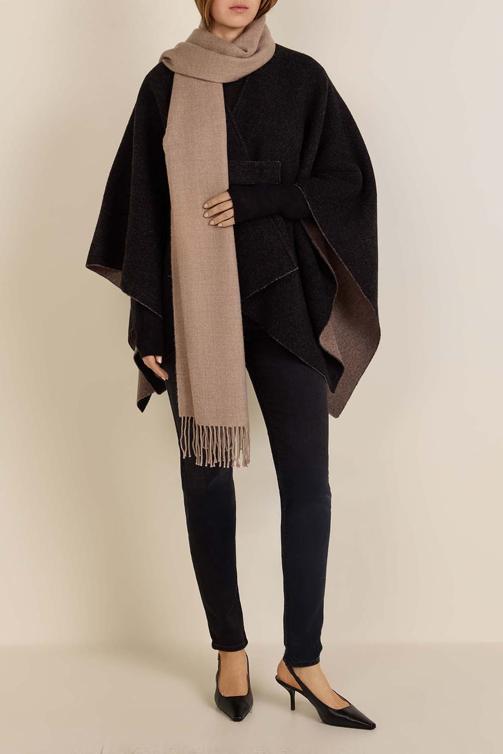 תמונת דוגמן קידמית של צעיף צמר