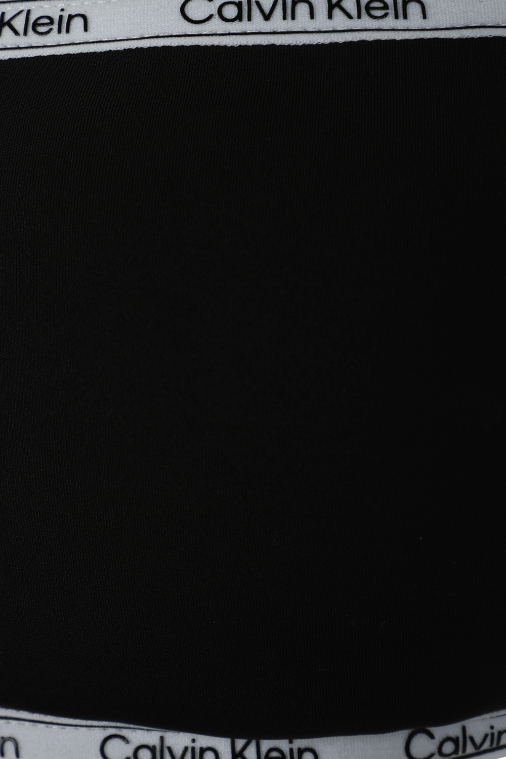 תמונה אחורית של חזיית בקיני דונה שחורה עם לוגוטייפ