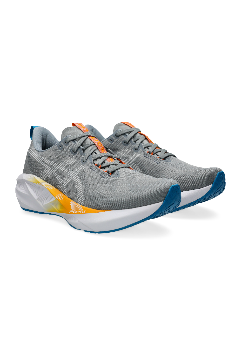 תמונת פנים של נעלי ריצה נובהבלסט 5