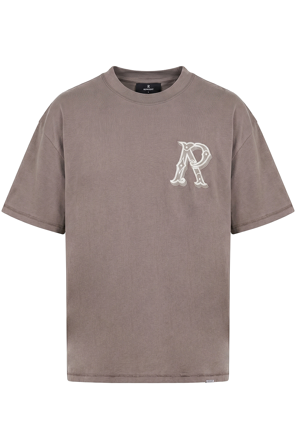 תמונה קידמית של חולצת טי אוברסייז