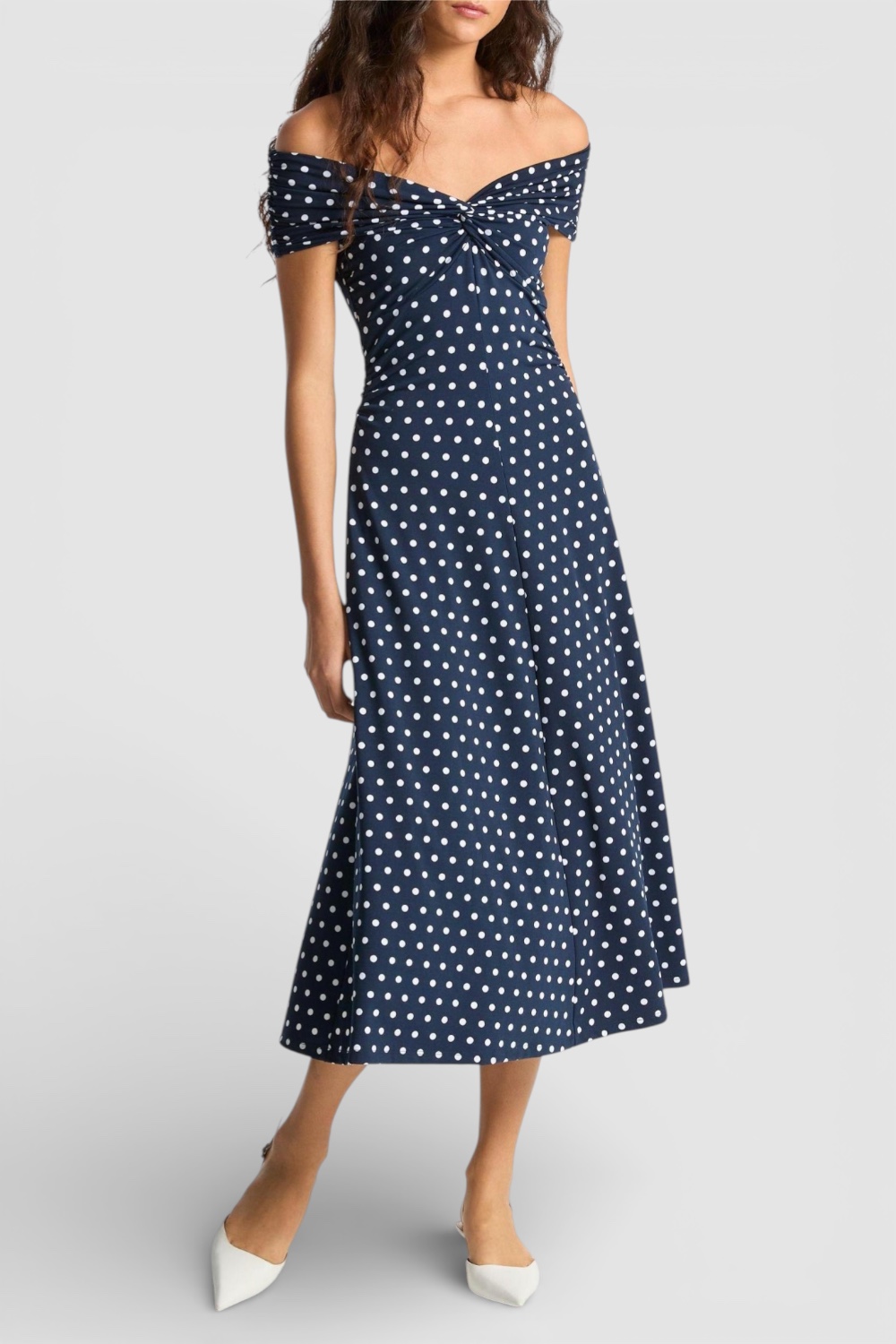 תמונת דוגמן קידמית של שמלת מידי