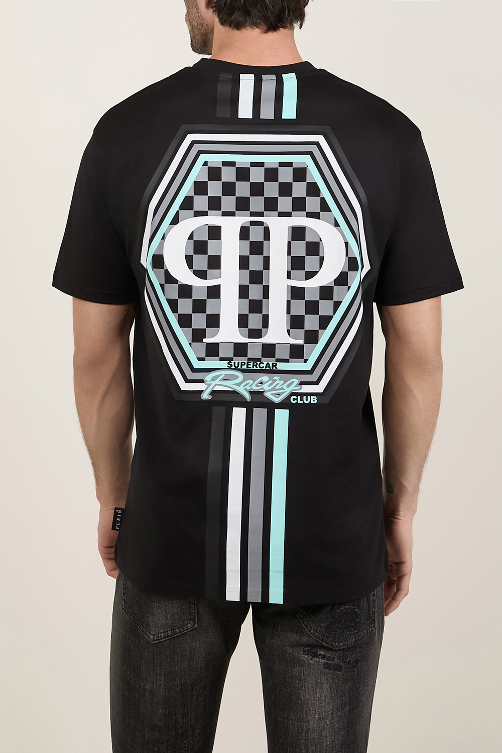 תמונת דוגמן אחורית של חולצת טי