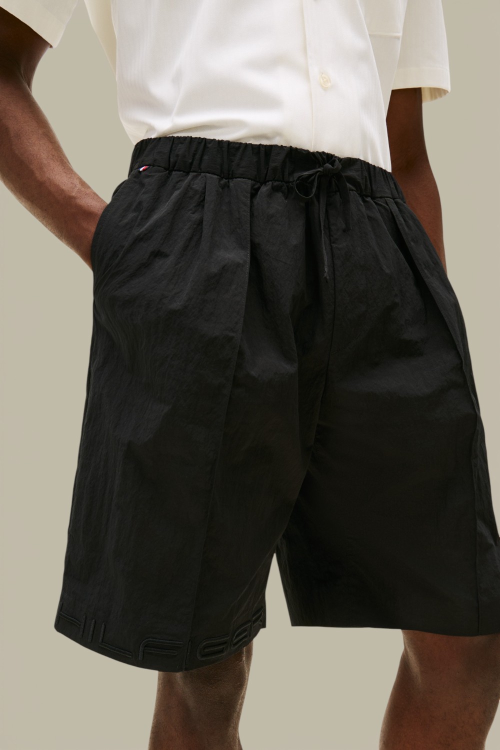 תמונת תקריב דוגמן של מכנסיים קצרים