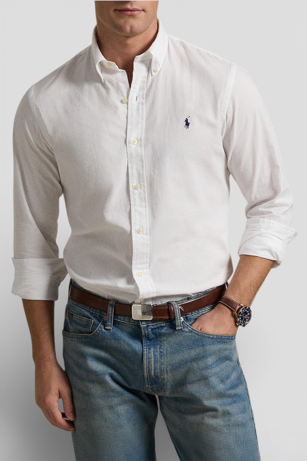 תמונת דוגמן קידמית של חולצה מכופתרת