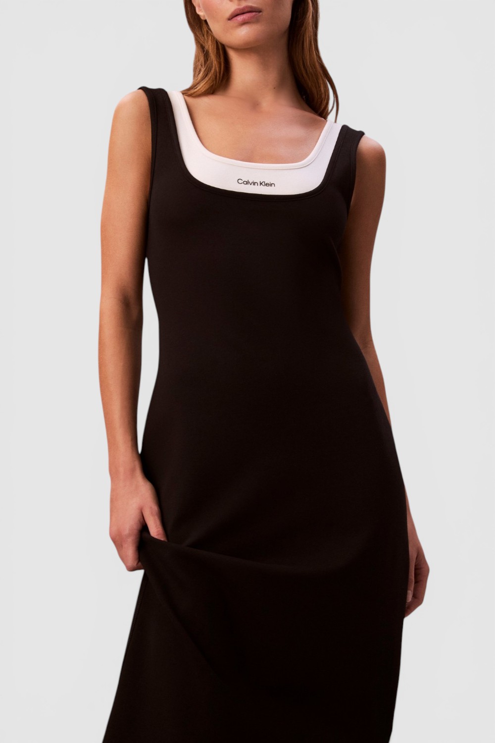 תמונת דוגמן קידמית של שמלת מידי