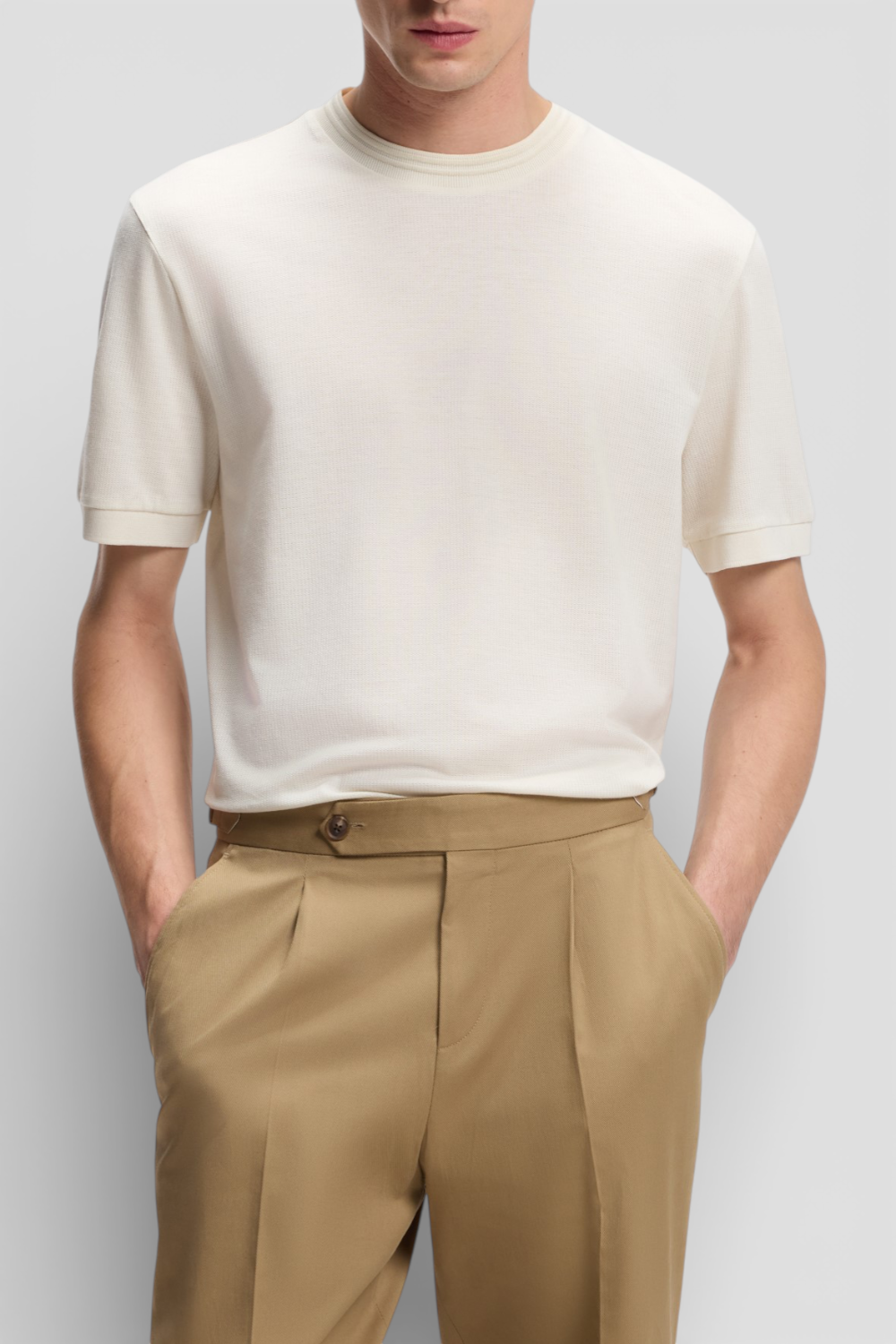 תמונת דוגמן קידמית של חולצת טי