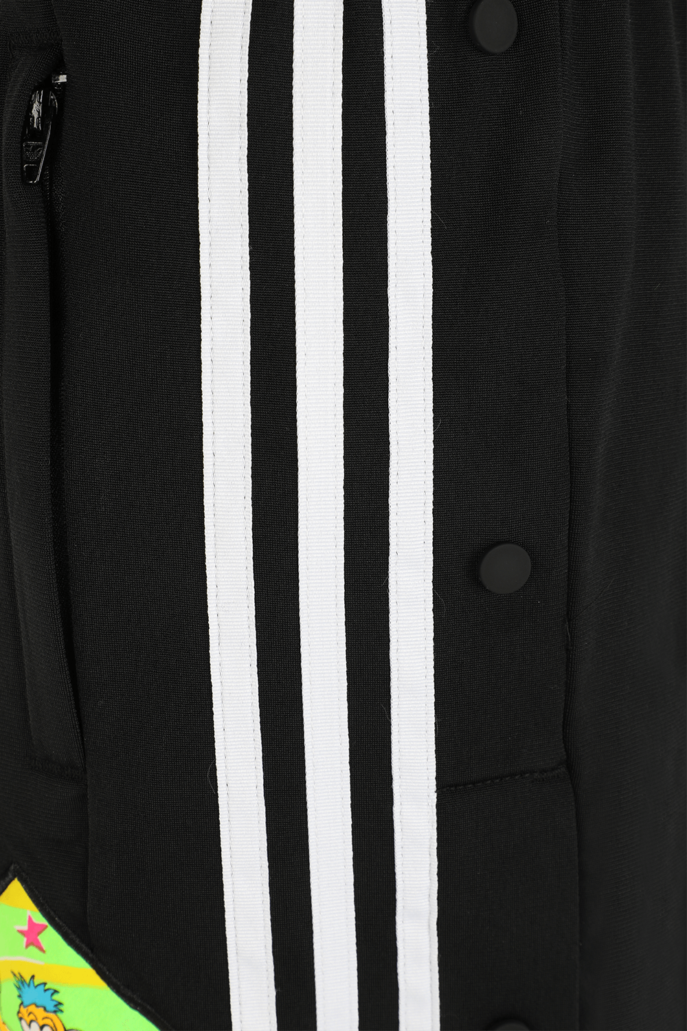 ג'רמי סקוט לאדידס מכנסי ג'וג עם פאצ'ים צבעוניים בצבע שחור