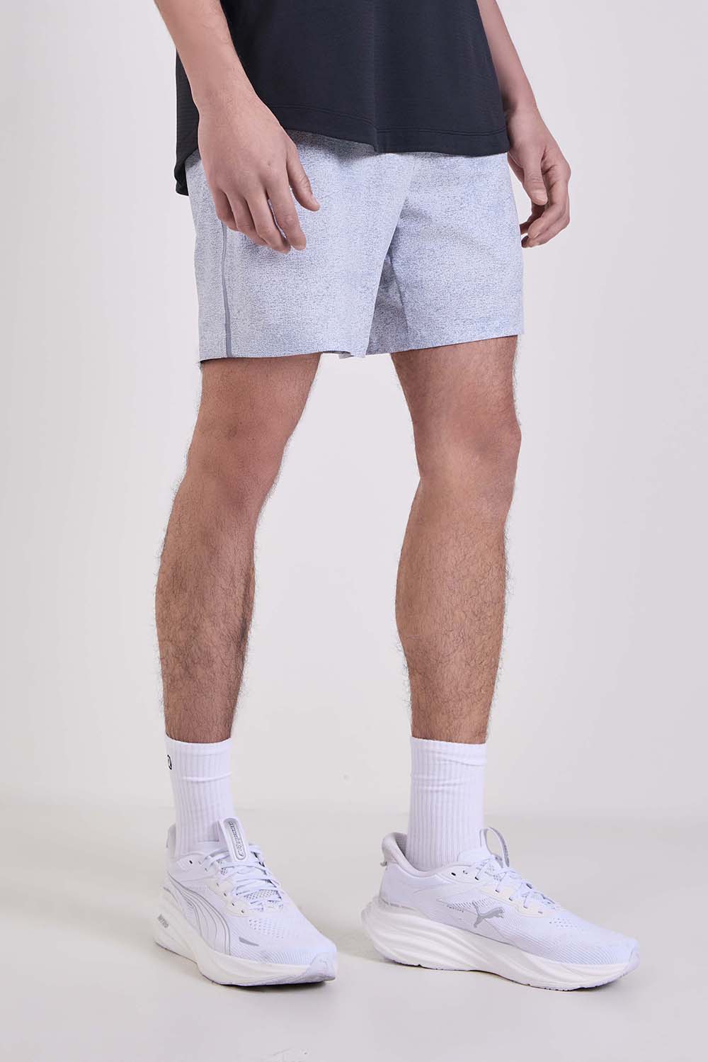 תמונת דוגמן קידמית של Pace Breaker Short 7 LL