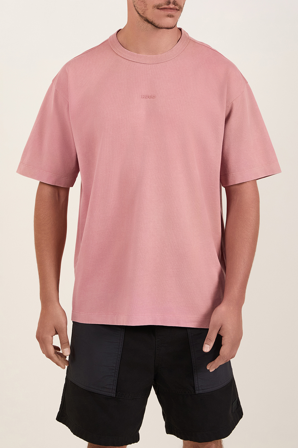 תמונת דוגמן קידמית של חולצת טי