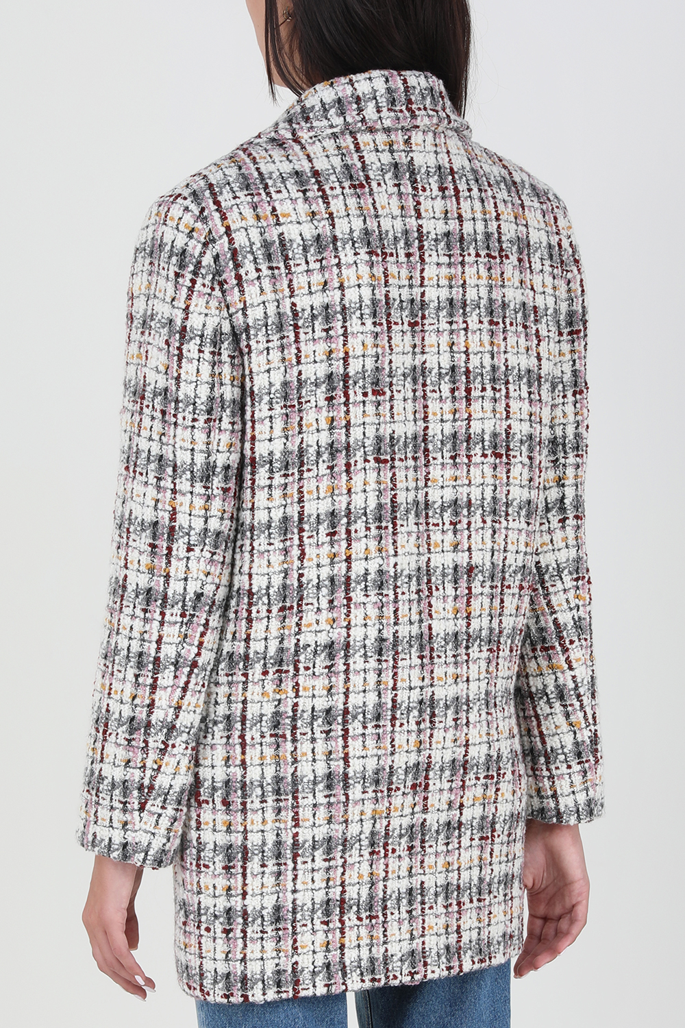 תמונת דוגמן אחורית של בלייזר צמר עם משבצות