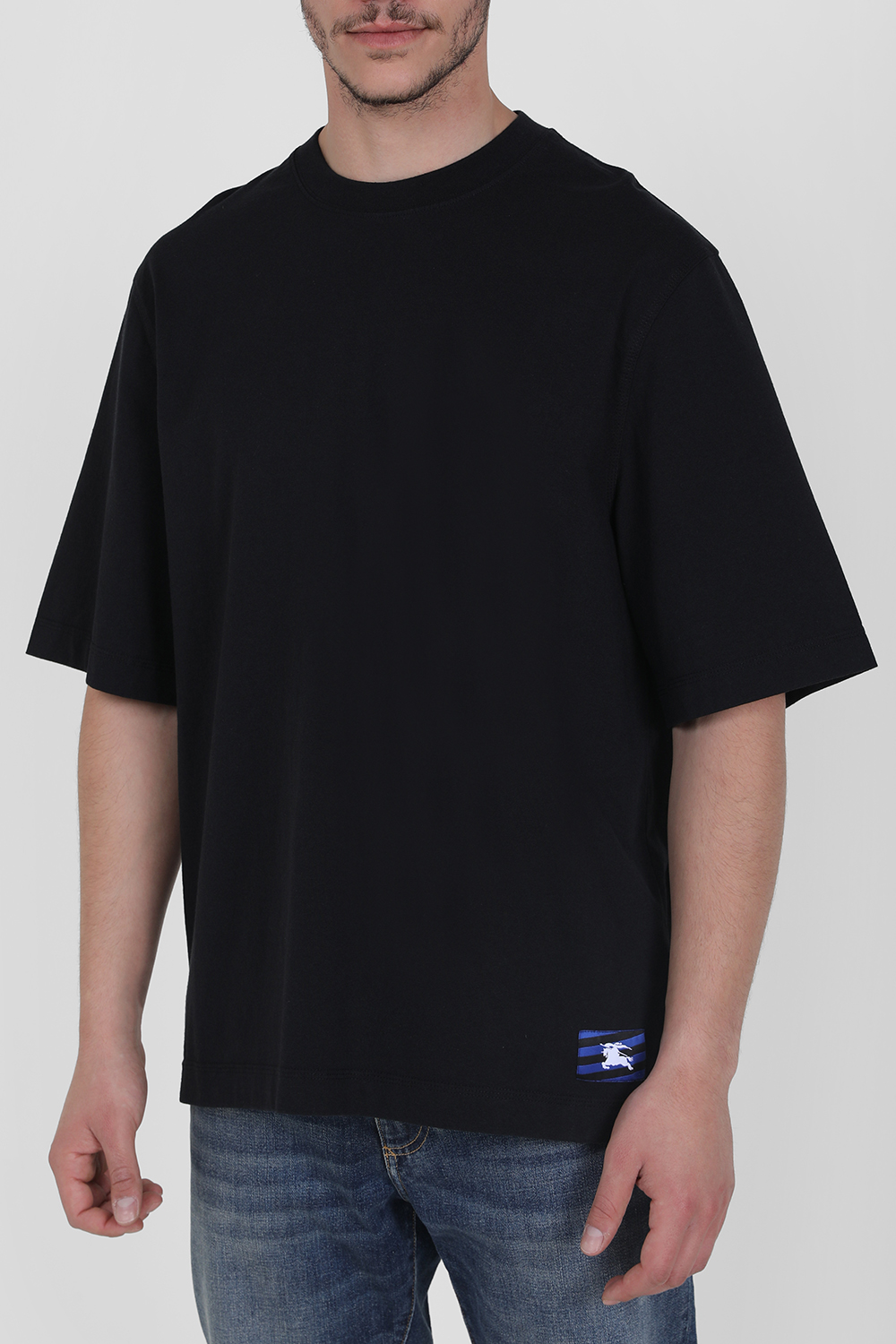 תמונת דוגמן קידמית של חולצת טי