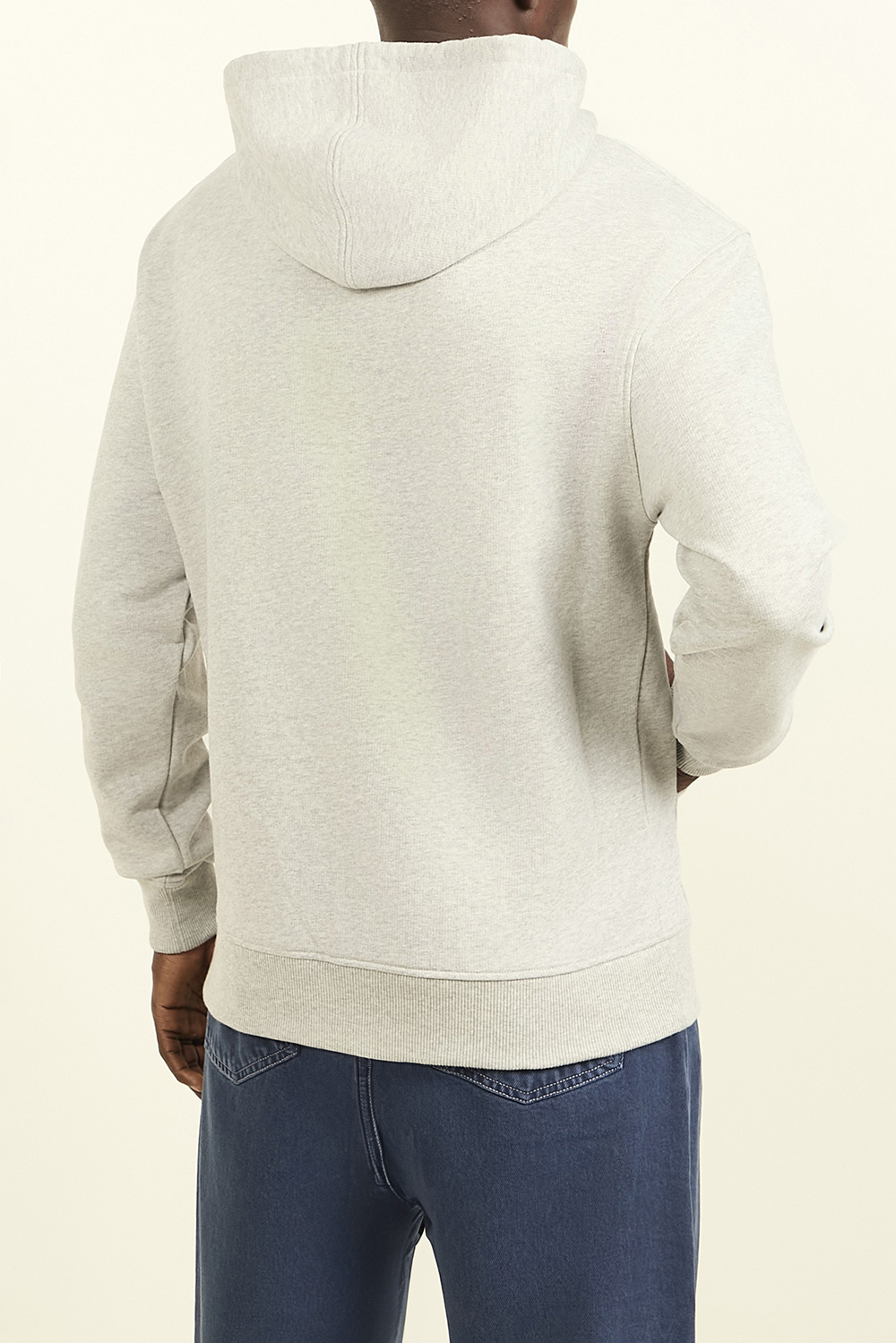 תמונת דוגמן אחורית של סווטישרט קפוצ'ון