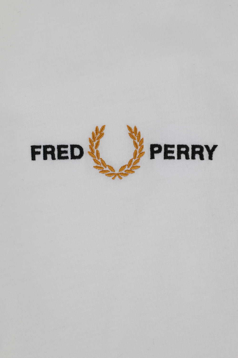 גילאי 2-9 חולצת לוגו רקום בלבן FRED PERRY