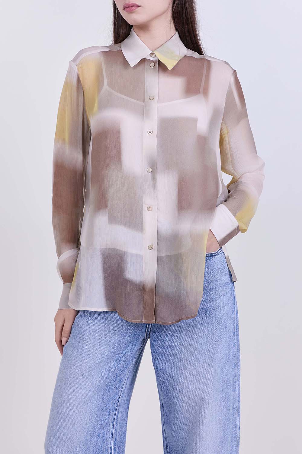 תמונת דוגמן קידמית של חולצה מכופתרת