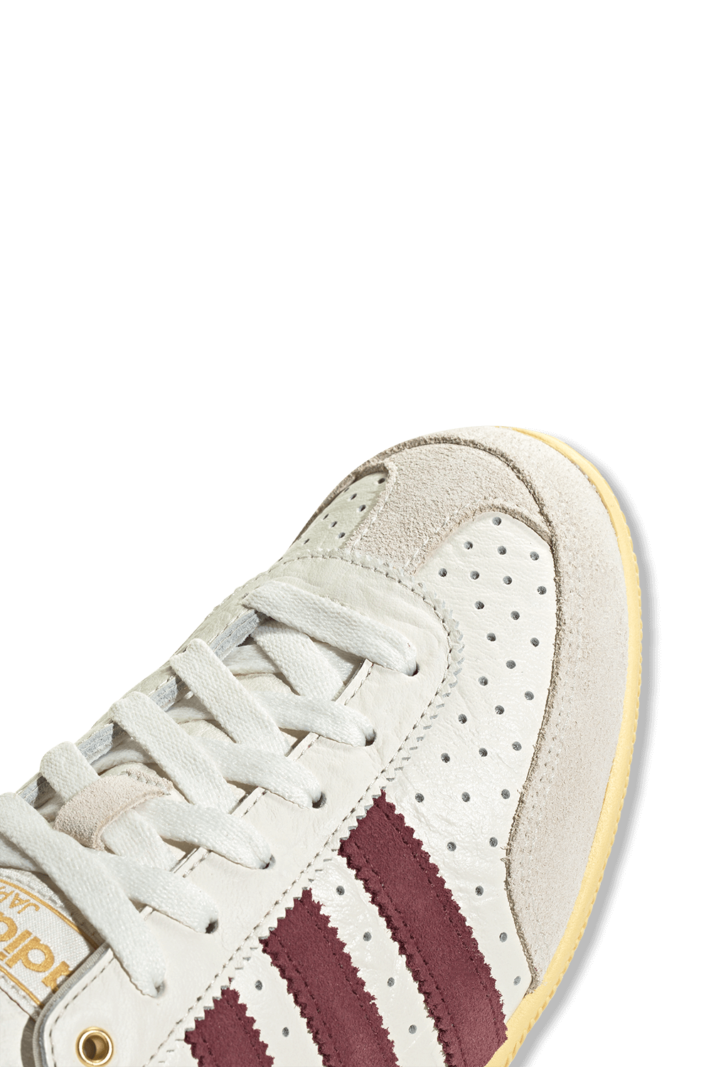 תמונת פנים של נעלי סניקרס יפן