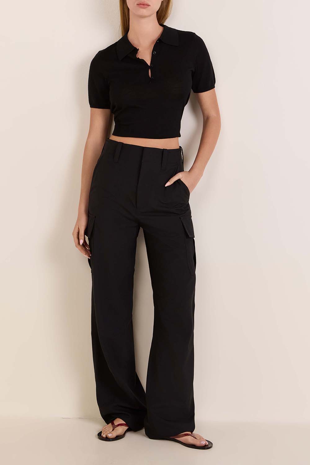 תמונת דוגמן קידמית של כפכפי אצבע