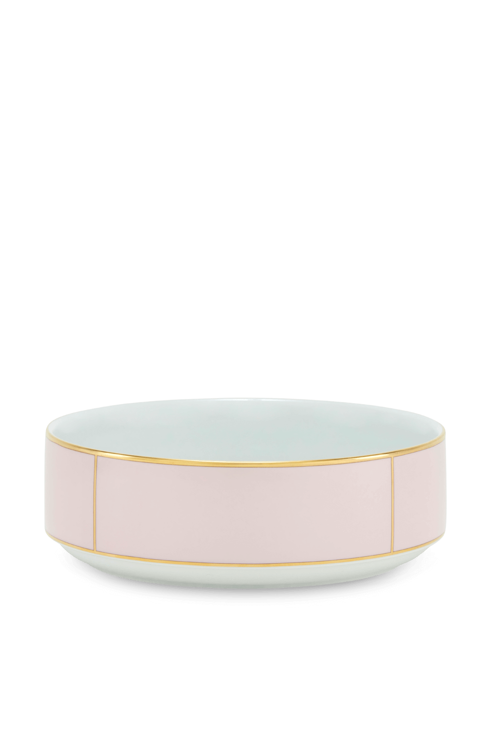 תמונה אחורית של קערה לסלט