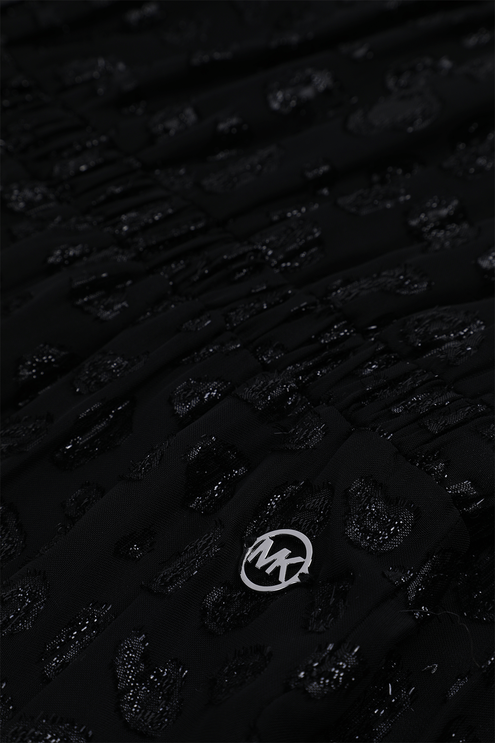 תמונה אחורית של גילאי 6-12 שמלה מנצנצת עם מלמלה