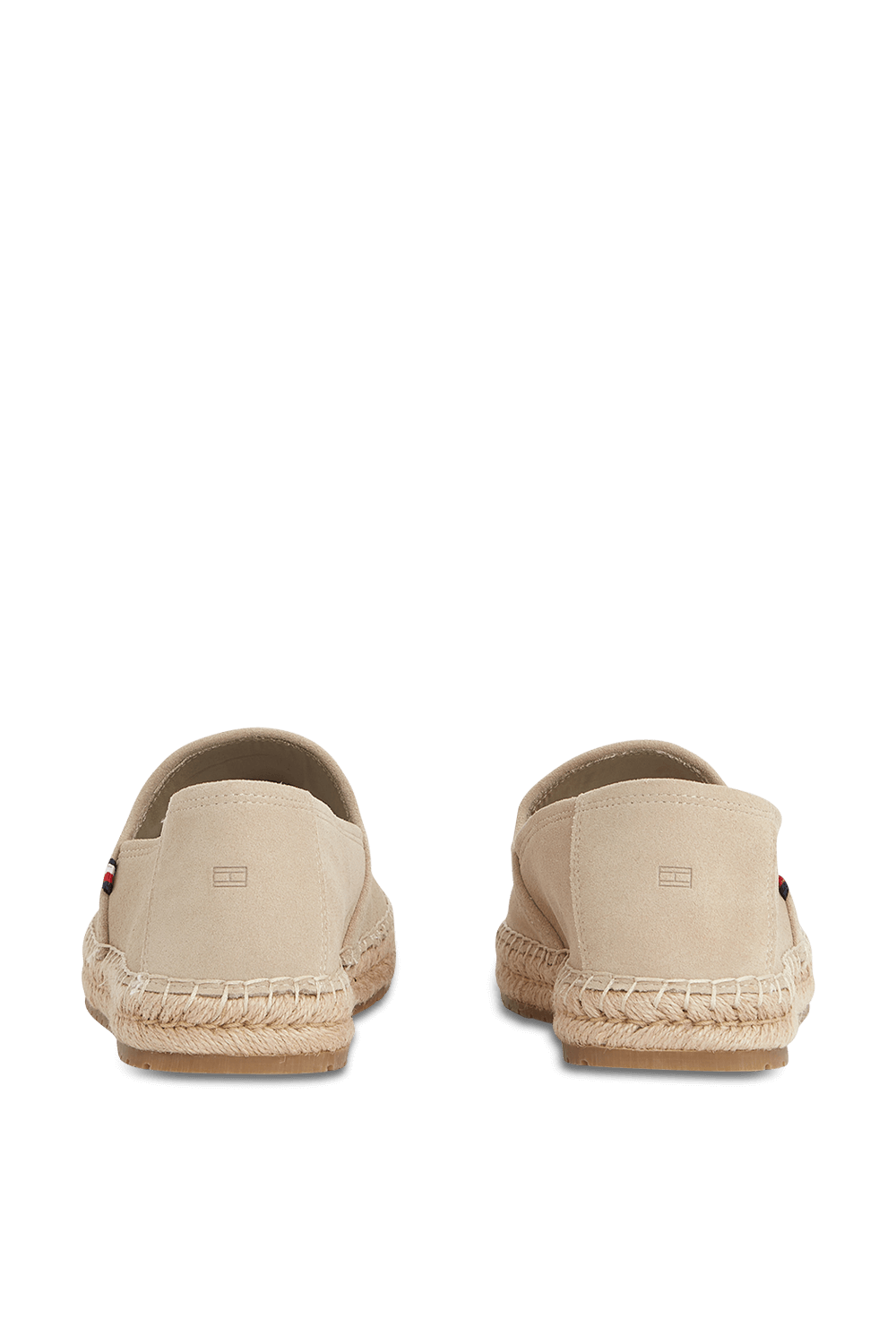 תמונת תקריב של נעלי אספדריל