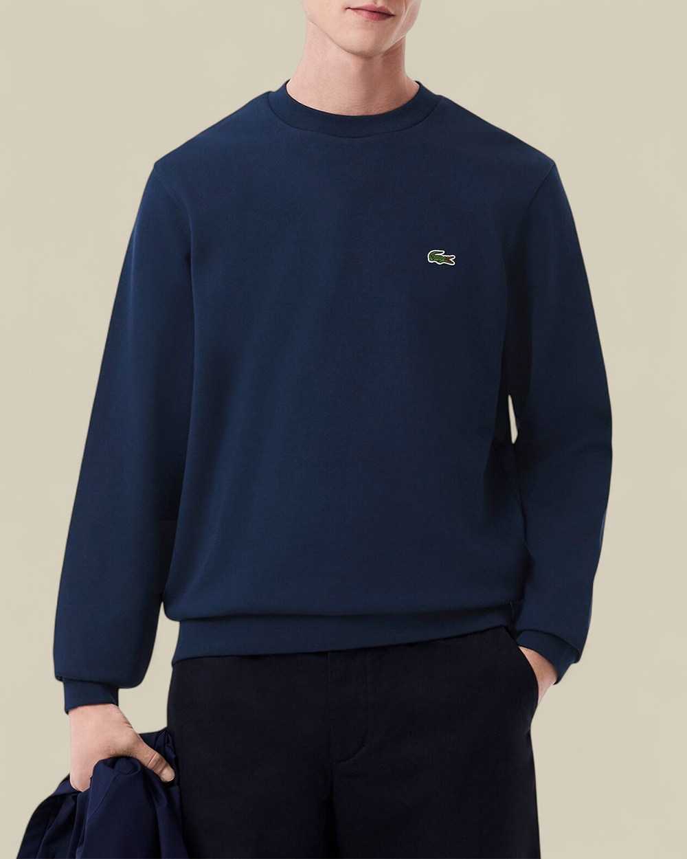 תמונת דוגמן קידמית של סווטשירט