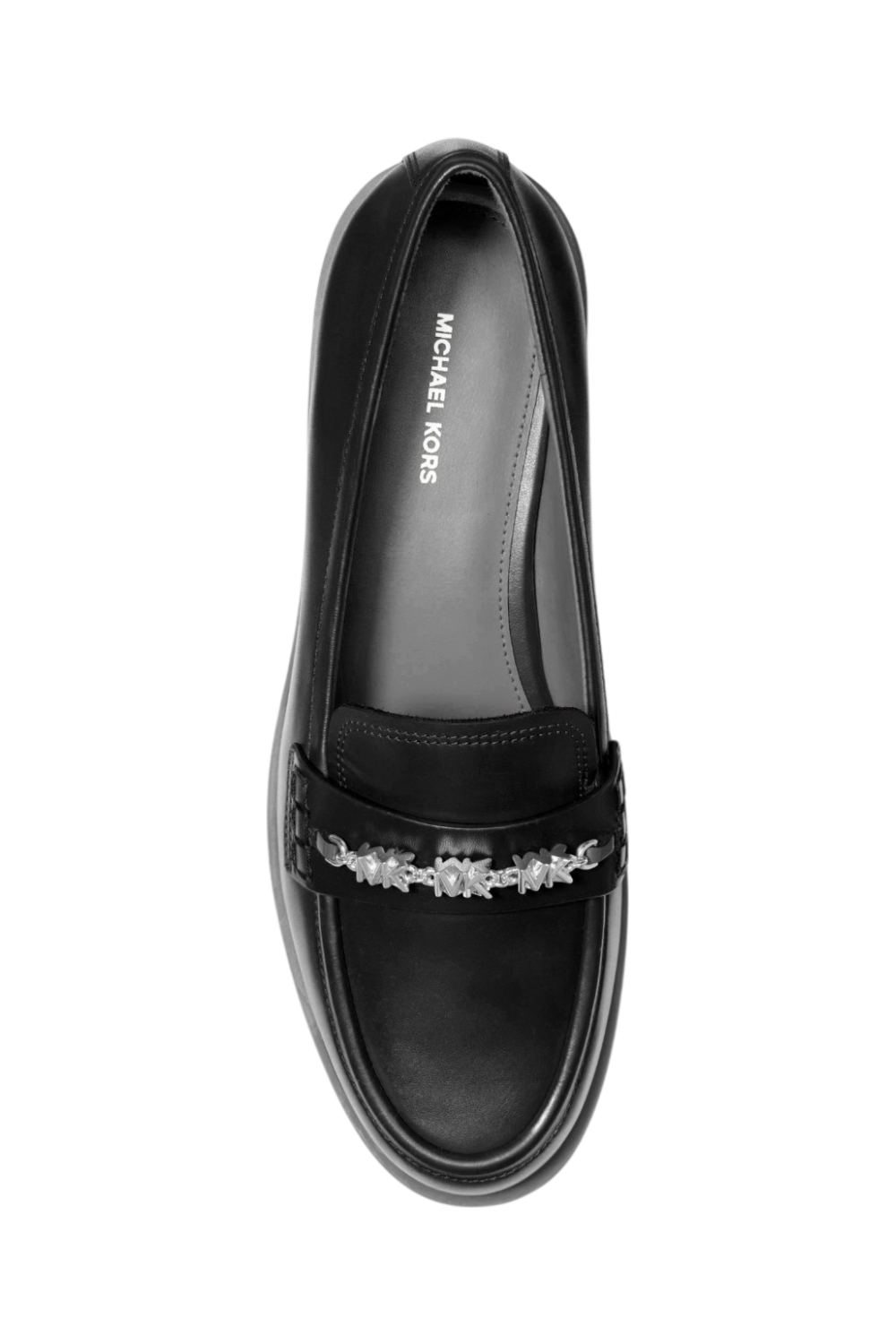 תמונת תקריב של נעלי מוקסין עור