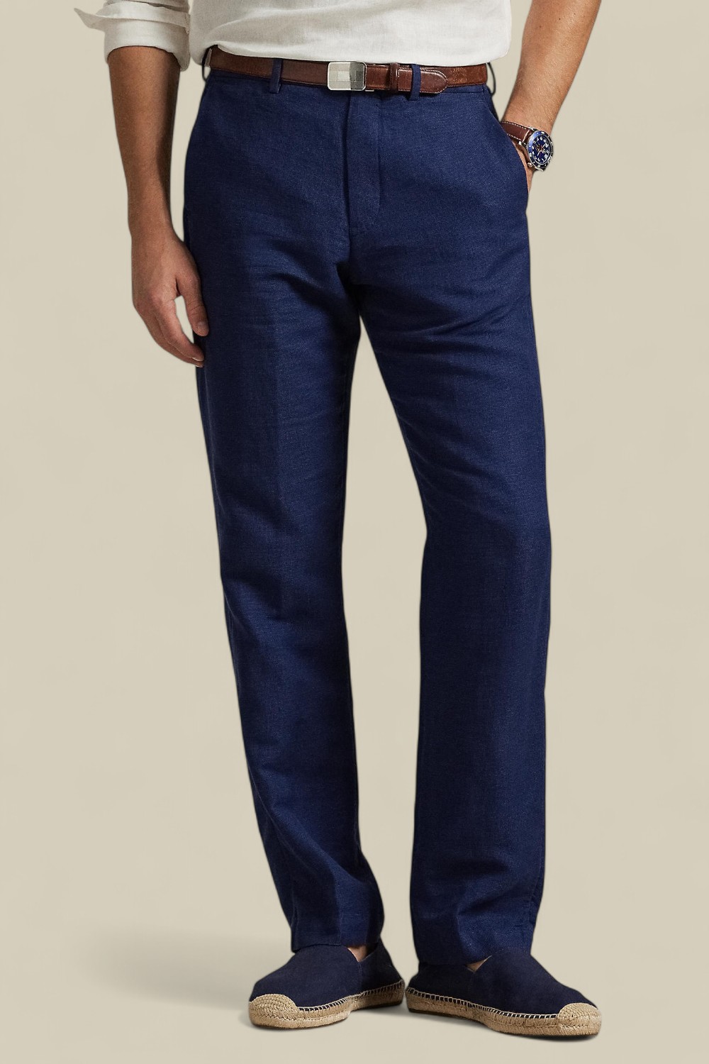 תמונת דוגמן קידמית של מכנסיים ארוכים