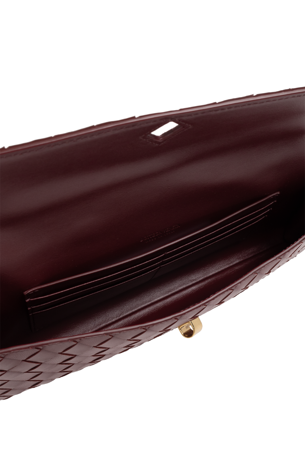 תמונת תקריב של תיק קלאץ' אנדיאמו