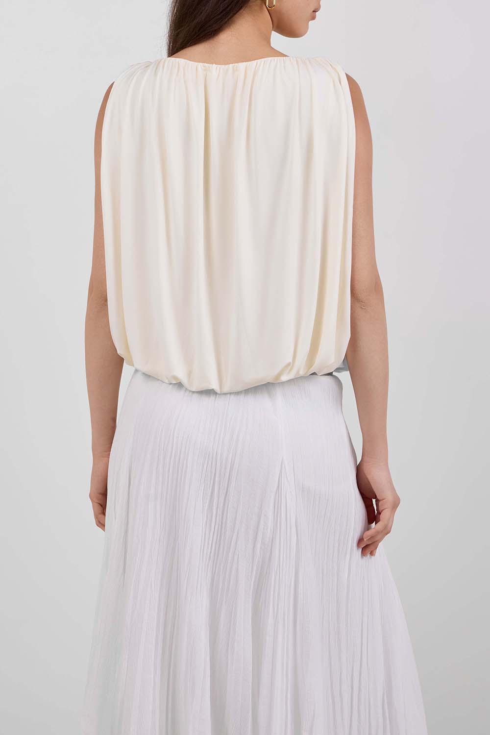 תמונת דוגמן אחורית של גופיית בלון