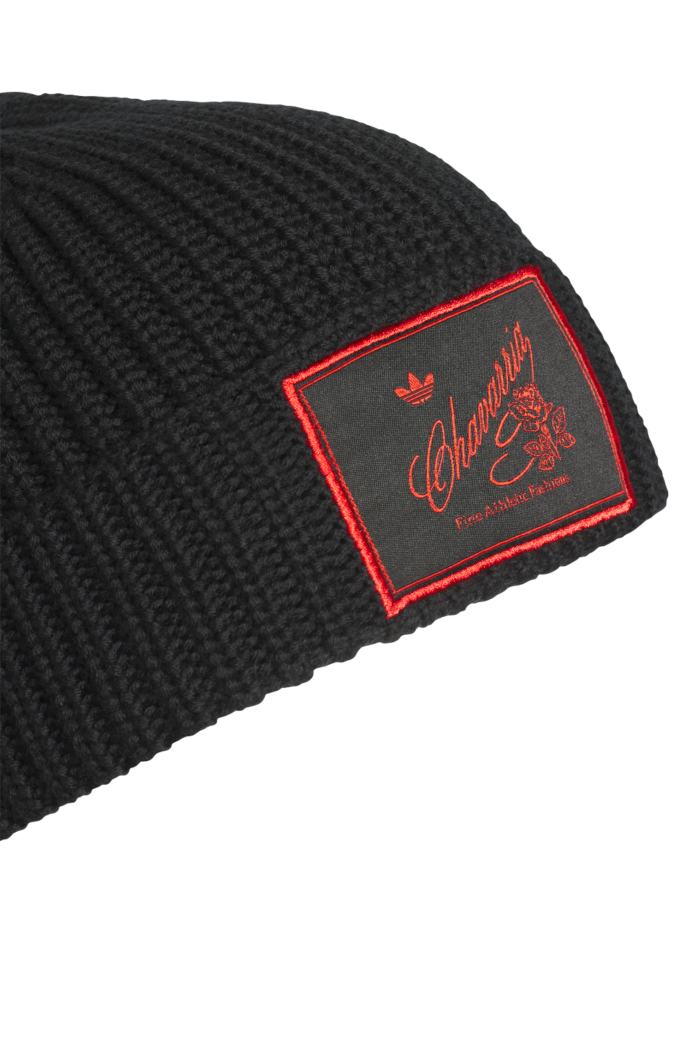 תמונת תקריב של כובע גרב וילי צ'אווריה X אדידס