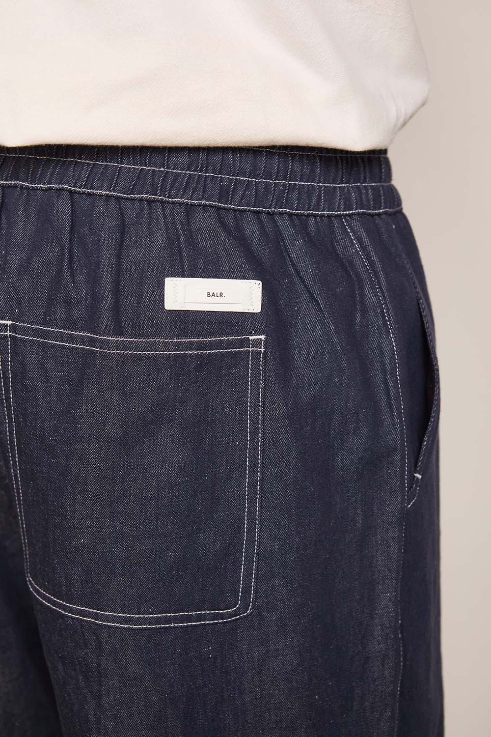 מכנסיים קצרים