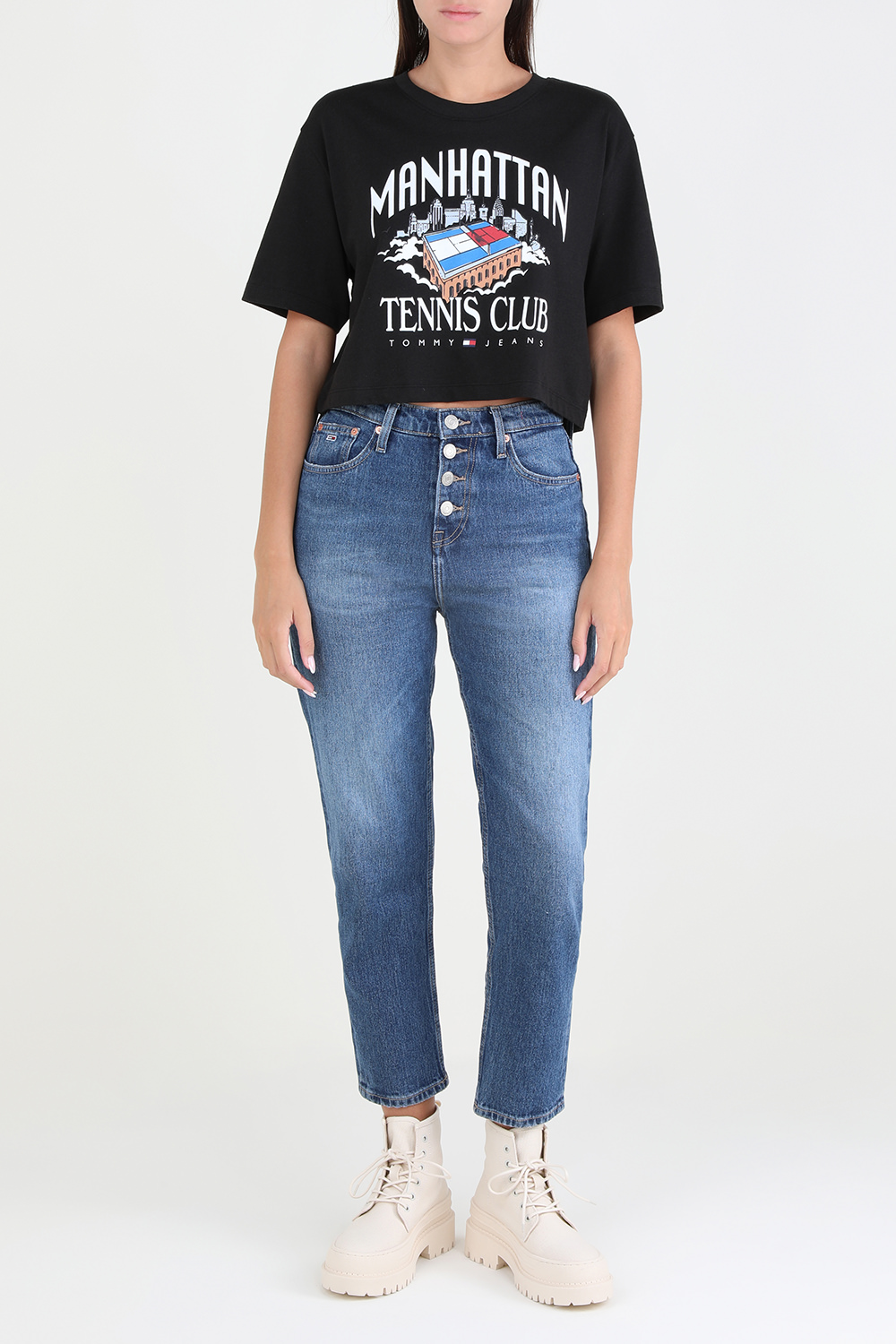 תמונת דוגמן קידמית של מגפוני טומי ג'ינס מכותנה ממוחזרת