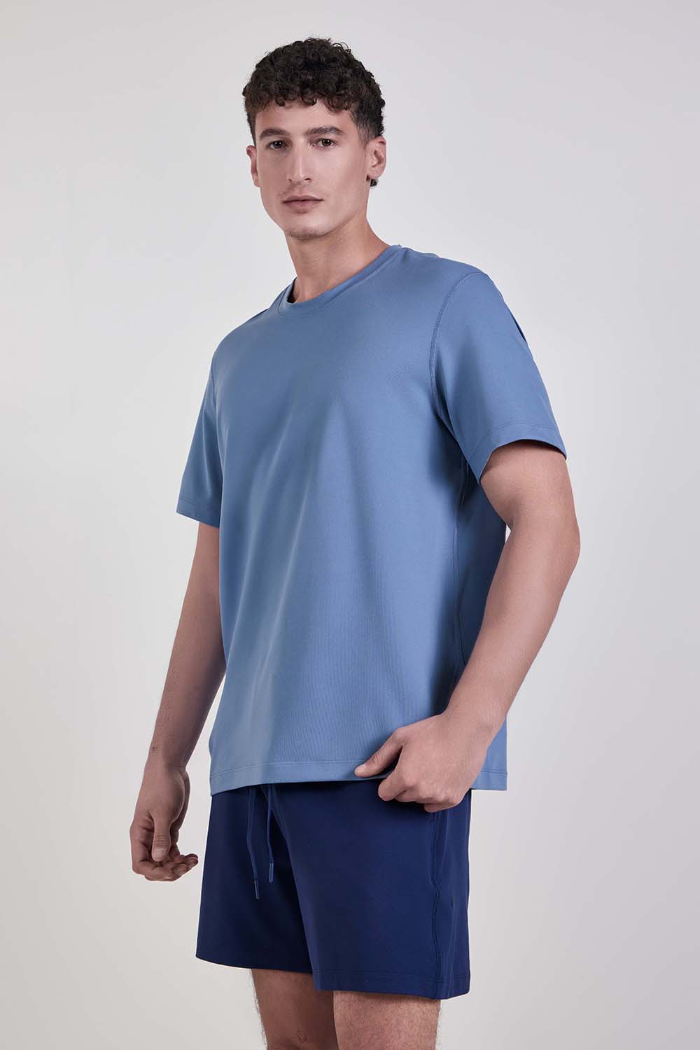 תמונת דוגמן קידמית של Soft Jersey Short-Sleeve Shirt