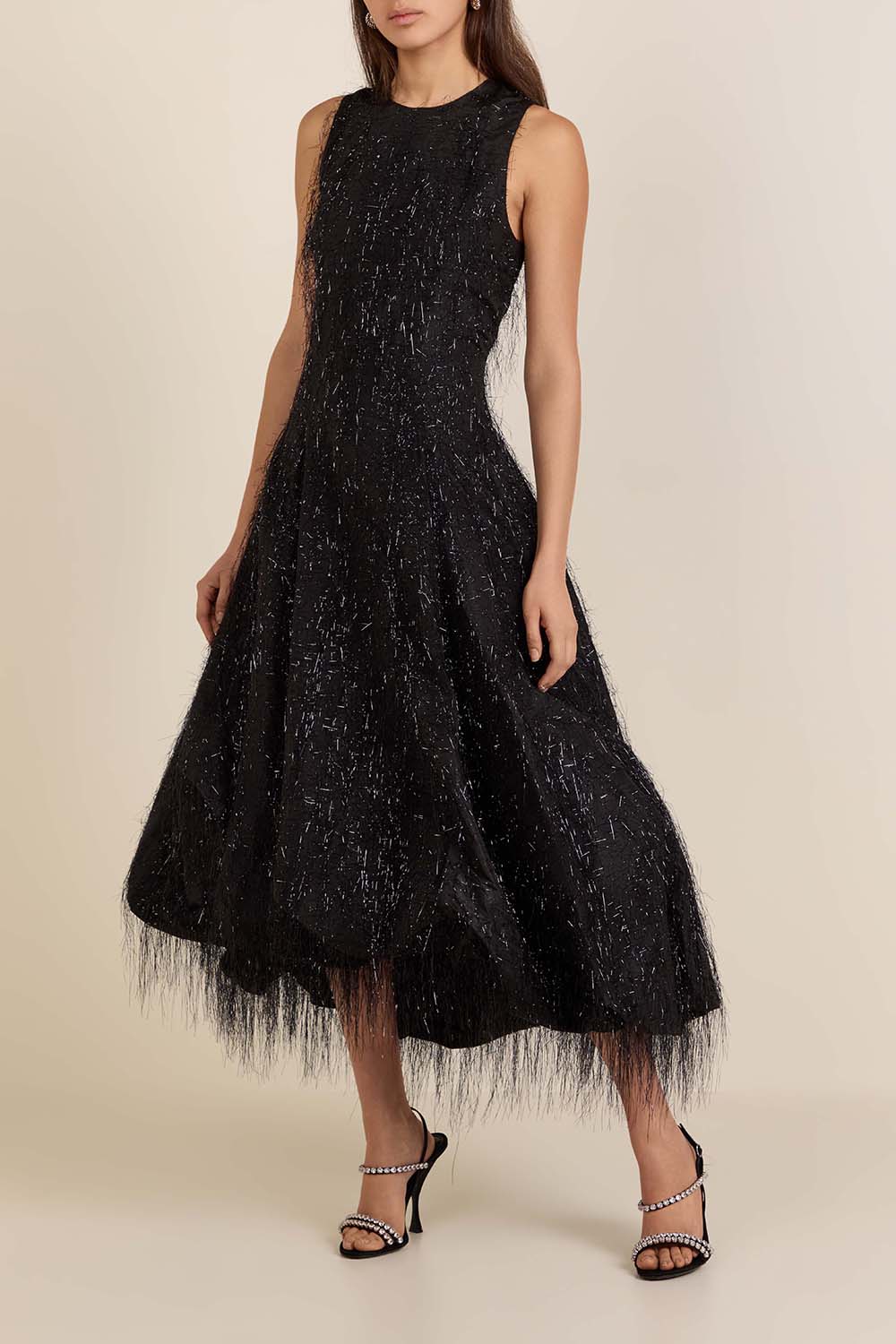 תמונת דוגמן קידמית של שמלת מידי טנסי