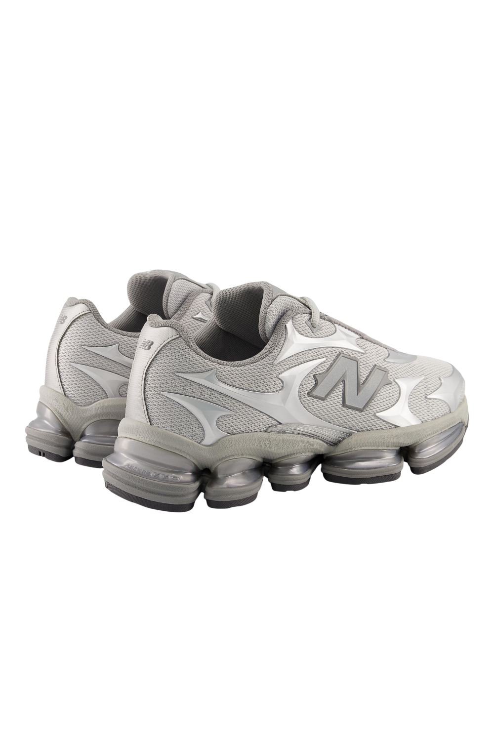 תמונת פנים של נעלי סניקרס 20005